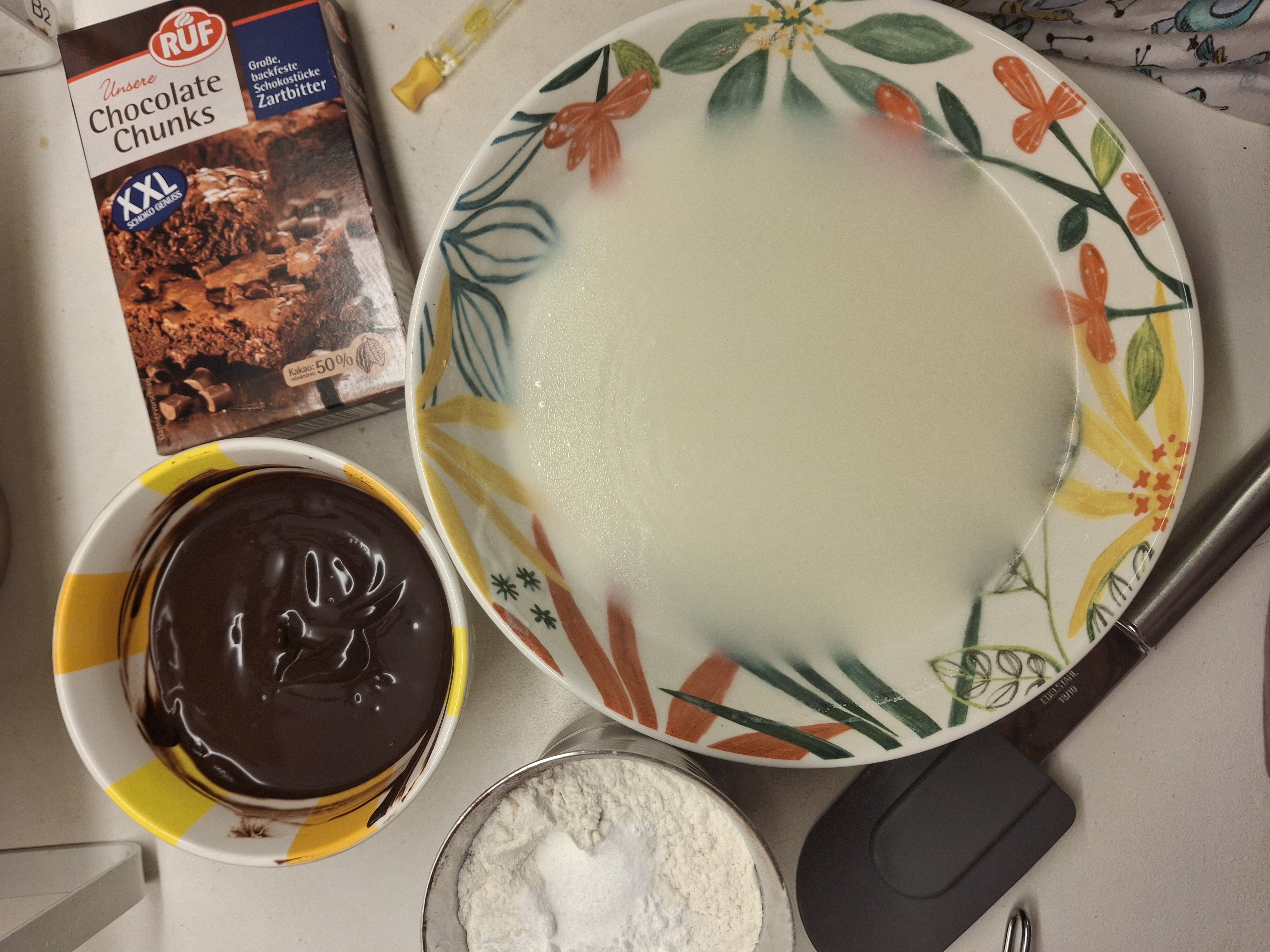 Mixing oil,curd and sugar